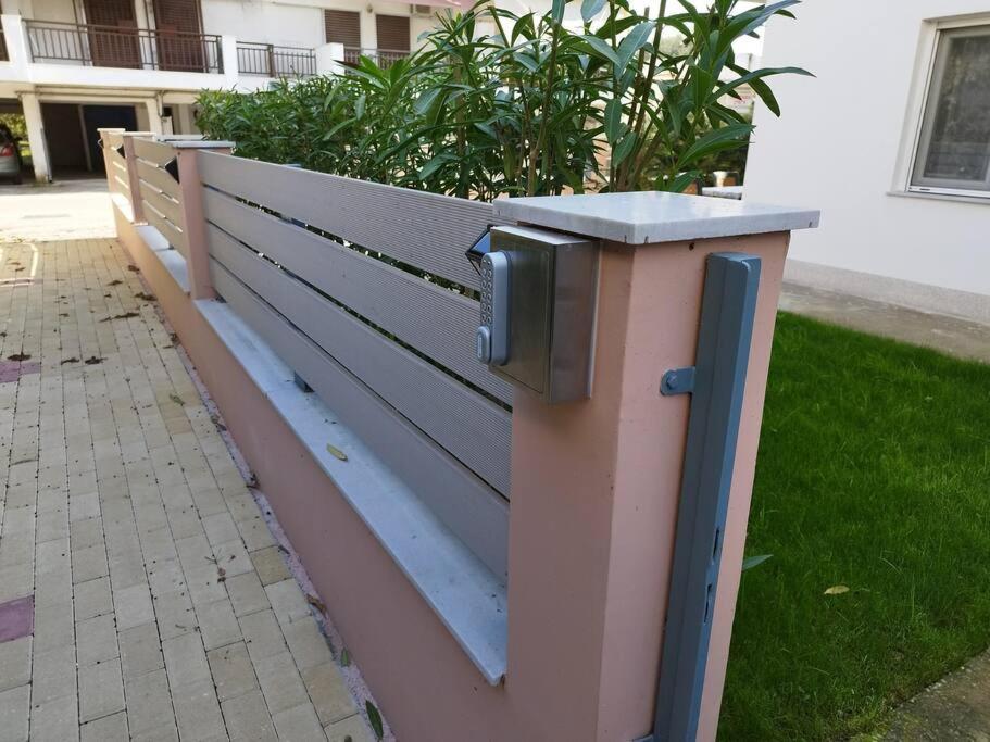 Renovated Apartment With Garden And Parking Space Peraía Exterior foto